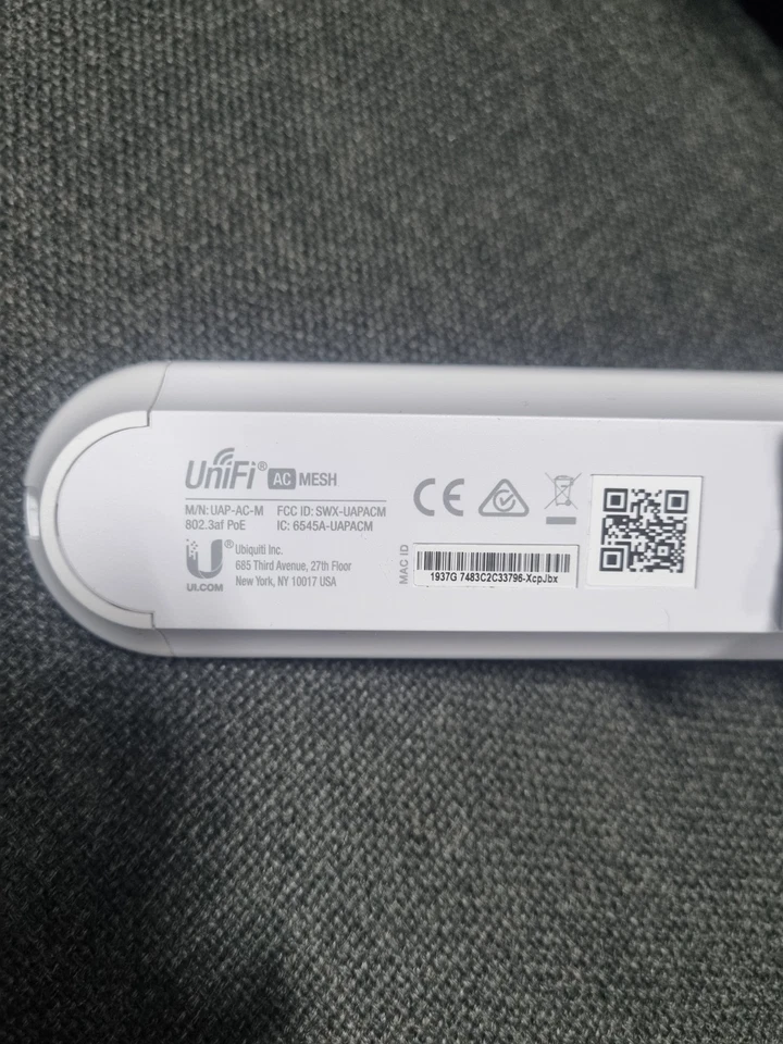 Access Point AC Mesh Ubiquiti UniFi UAP-AC-M  WLAN Wi-Fi 5 Dual Band - Immagine 3 di 3