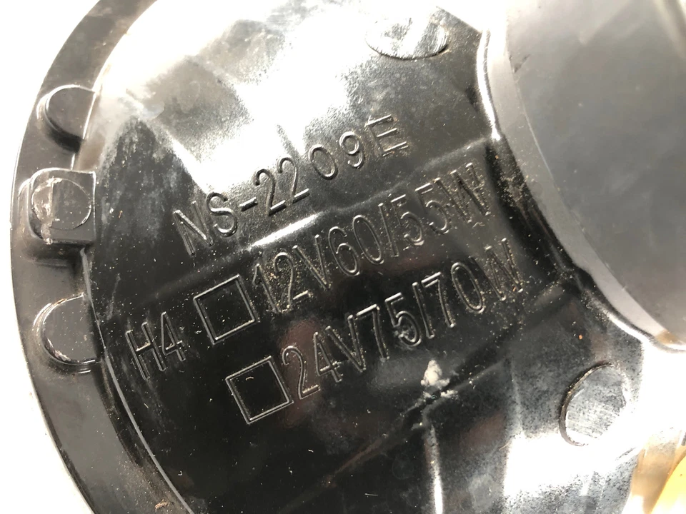 Triumph Thruxton 900 [2004] - Faros Foto 3 de 4