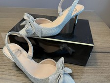 I.Miller Womens Silver Bow Heels Size 6 New