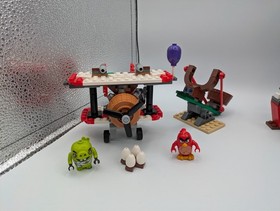 LEGO Angry Birds King Pigs Castle(75826)& Piggy Plane Attack(75822) 98% Complete