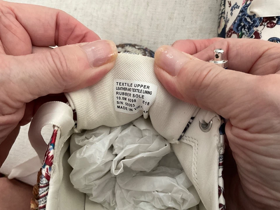 PRECIOSAS ZAPATILLAS TORY BURCH "AMALIA" CON CUENTAS Y ADORNOS TALLA 10.5 NUEVAS Foto 3 de 4