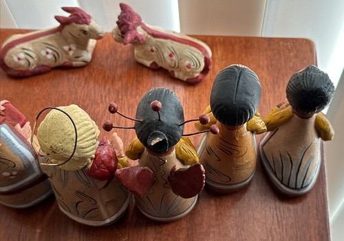 Vintage Tonala Mexican Hand-Painted Pottery Nativity 9 Piece Set - Picture 12 of 13