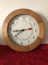 11.5” ROUND OAK RETIREMENT WALL CLOCK DISPLAYS TIME & DAY OF WEEK UNIQUE NOVELTY