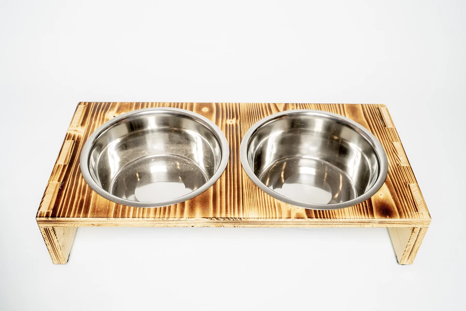 Hundebar Basic 2 x1600mL Futterhöhe 11cm Futter Station Futterstation