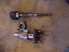 Case 800 801 Tractor Steering Bolster Spindle Sector Worm Gear Short Shaft Set