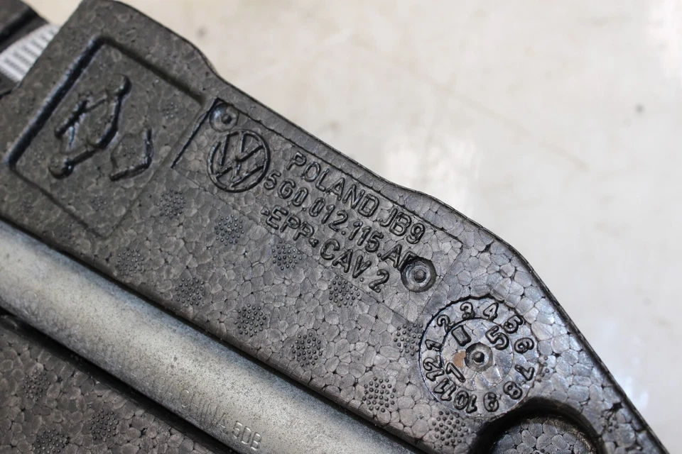 Volkswagen GTI 2015-2017 herramientas de repuesto/espuma OEM GW27 Foto 4 de 4