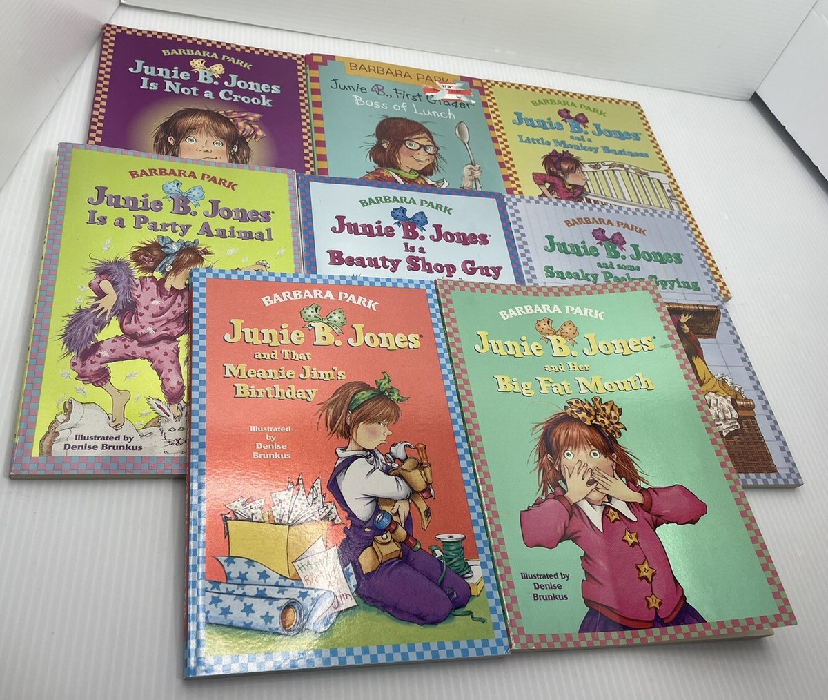 洋書 junie b jones Junie B. Jones Collection: Books 1-8 : #1 Stupid Smelly Bus
