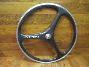 carbon tri spoke front wheel