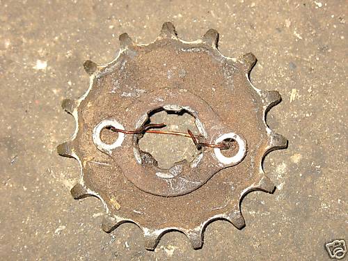 70 HONDA CL450 CB450 CB CL 450 FRONT SPROCKET & KEEPER - Picture 1 of 1