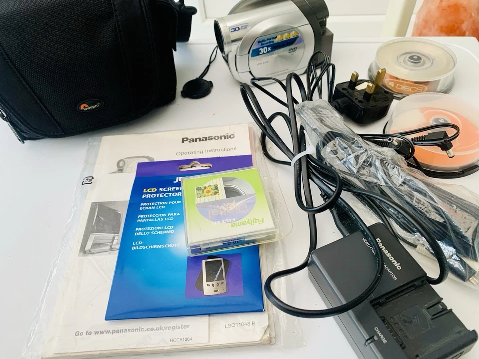 Panasonic Camcorder VDR D100 DVD Disc Cam LowePro Bag Excellent Fully Tested - Image 4 of 4