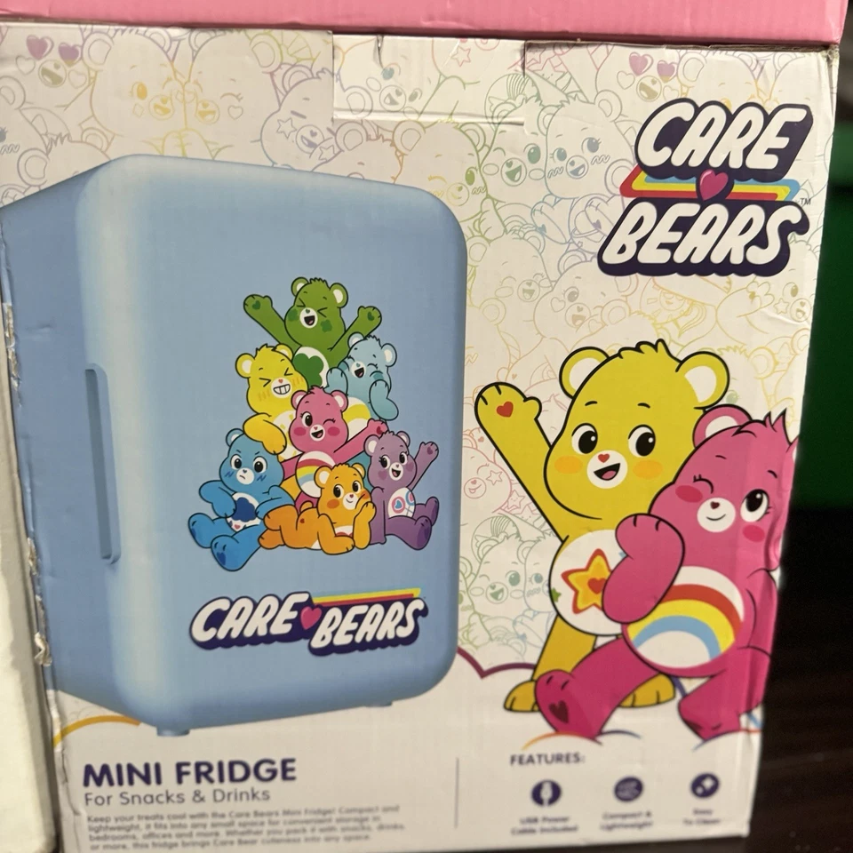 Mini nevera compacta Care Bears para aperitivos y bebidas alimentada por USB Foto 3 de 3