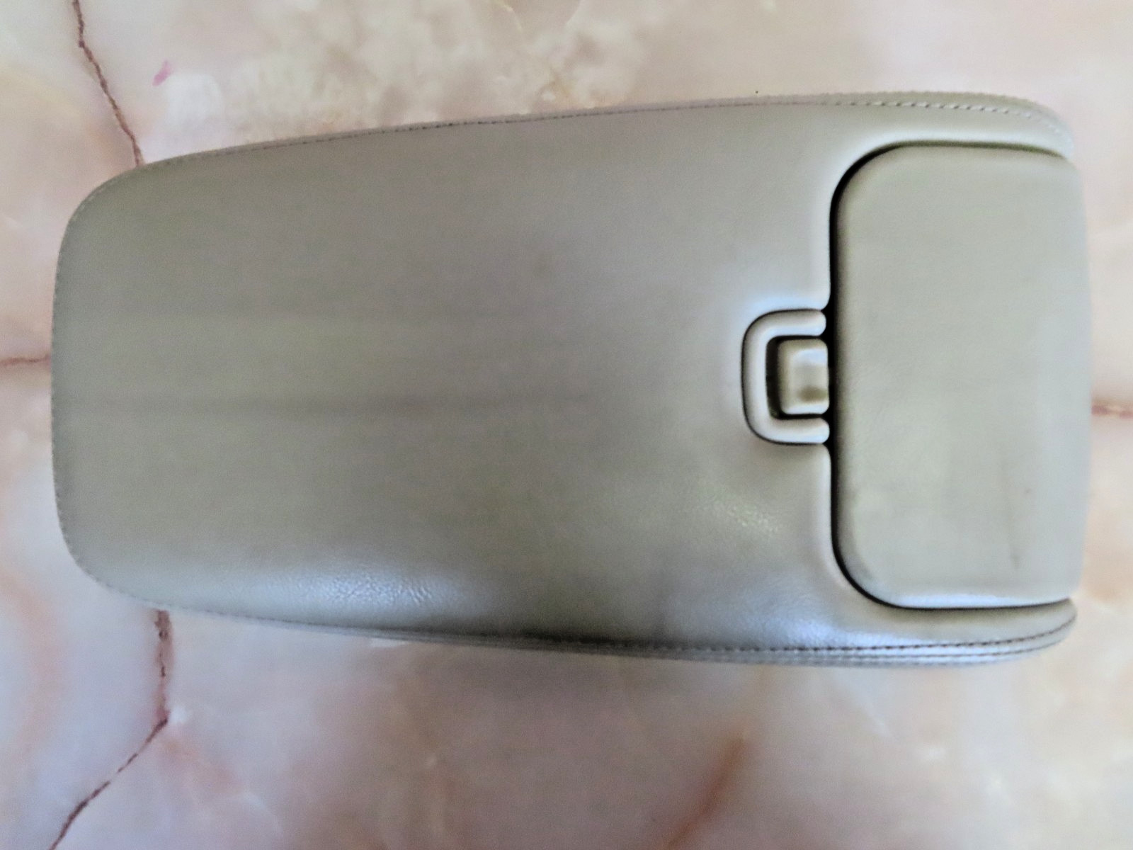 JAGUAR XJ X308 Centre arm rest with cup holders ..*