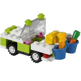 LEGO [Bricks and More] - Large Pink Brick Box Building Set (5560)