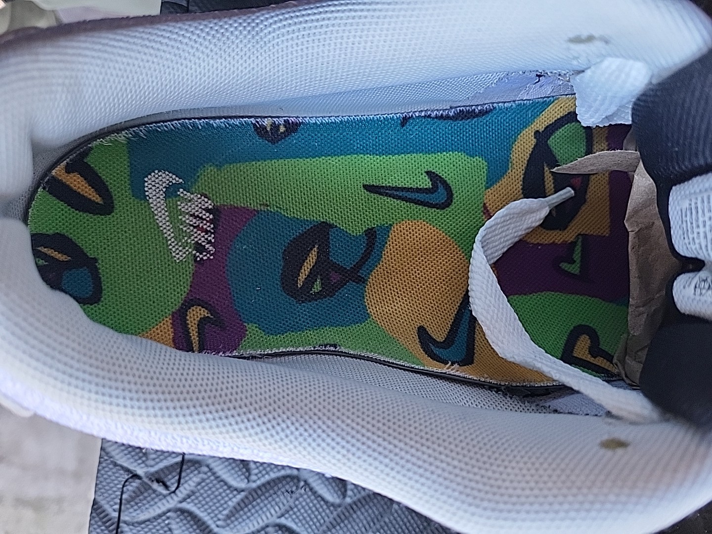 Nike Air Max 90 Peace, Love, Basketball Sneakers Size13 Preowned VG thumbnail 14