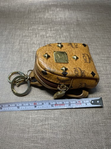 MCM Mini Backpack Keychain Visetos Cognac Studded Charm w/ Tags & Serial Codes - Bild 5 von 9