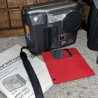 Sony Mavica MVC-FD7 Digital Camera 0.4MP Floppy Disk Retro 1997