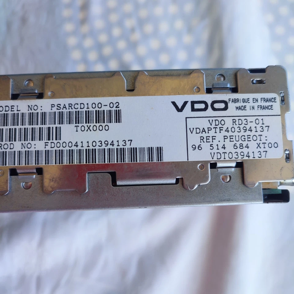 Radio CD original Peugeot 206 - Imagen 2 de 4