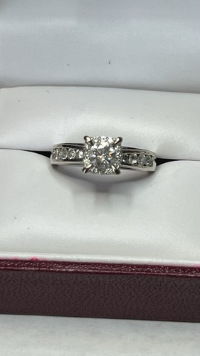 Set sposa fidanzamento Halo Diamond di Helzberg diamante oro bianco 14 carati - Foto 9 di 24