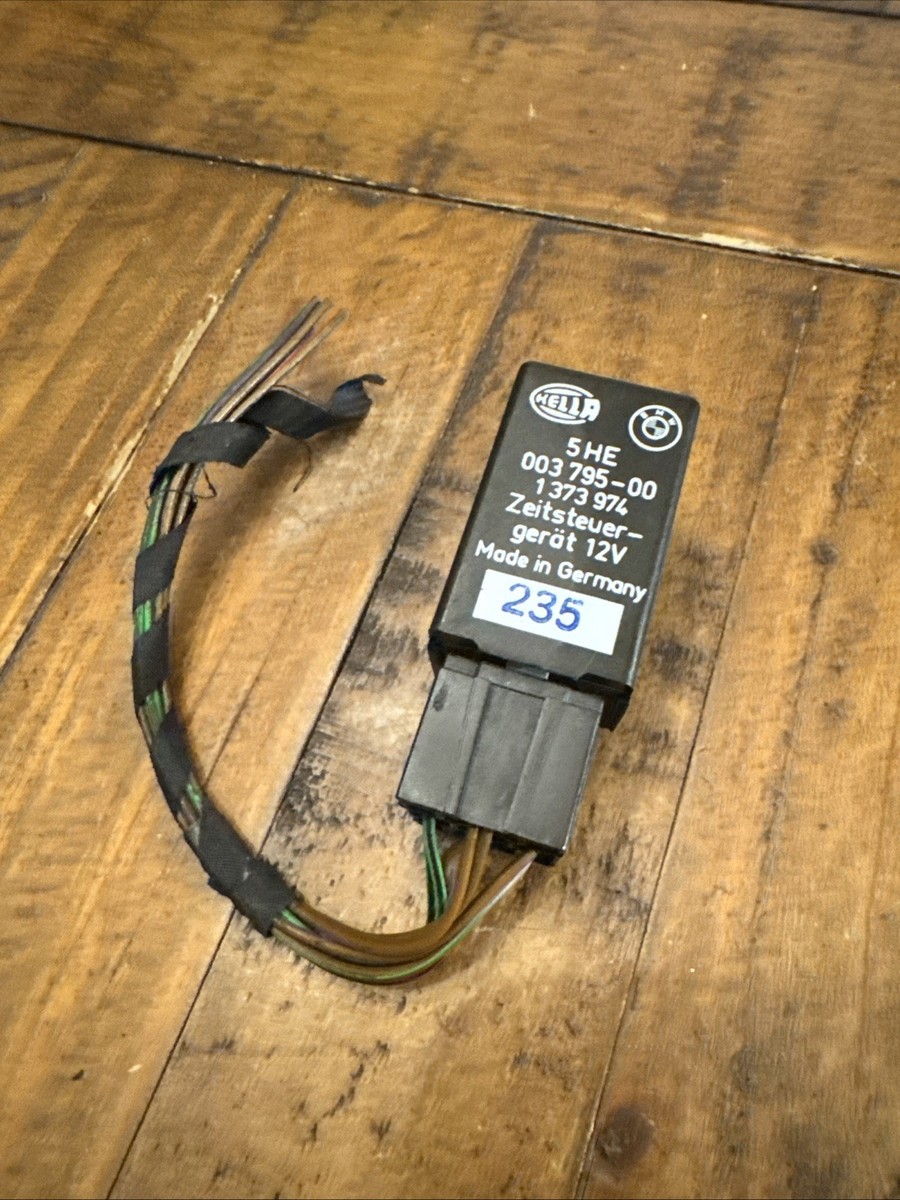 OEM BMW E30 3 Series 6 Pin Interior Light Control Delay Relay