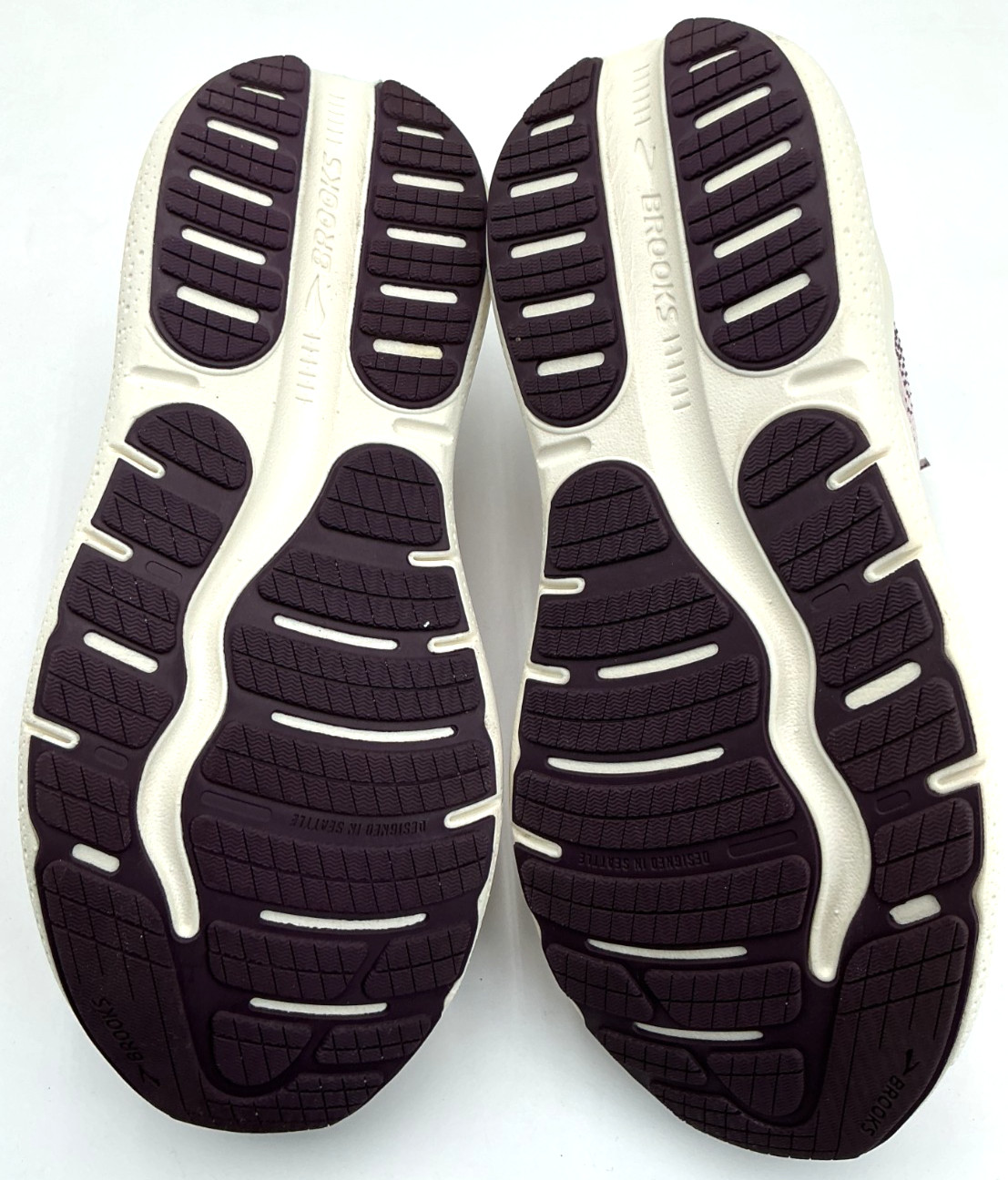 Brooks Ghost Max 2 Women's Size 10 Orchid Ice/Plum/Coconut Running Shoes thumbnail 8