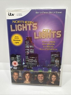 Northern Lights and City Lights Box Set with Christmas Lights DVD Zustand Gut
