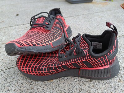Adidas Sneaker* NMD R1 * Spider* Schwarz Neon* US 5.5 *UK 5*  EU 38 *NEU! *