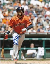 MARWIN GONZALEZ   HOUSTON ASTROS   ACTION SIGNED 8x10
