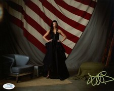 Lyne Renee Motherland Autographed Signed 8x10 Photo ACOA