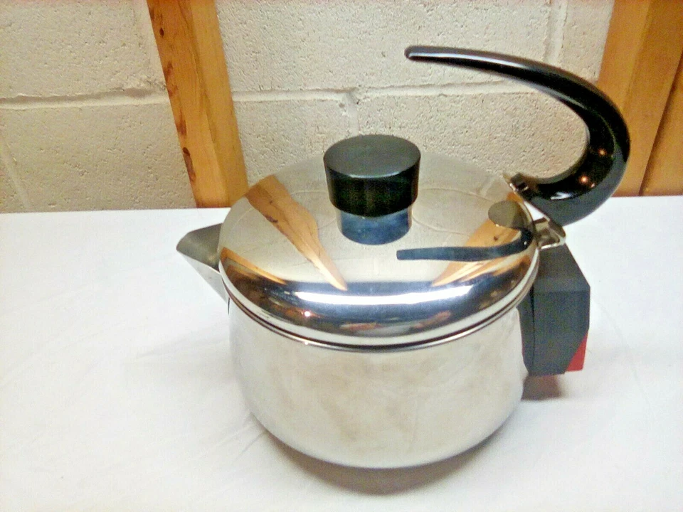Hervidor de té eléctrico FARBERWARE L2315 ~ Olla de acero inoxidable de 1 1/2 cuartos ~ ¡EXCELENTE ESTADO! Foto 2 de 4