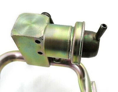 GM 17113223 riel de combustible + regulador 96-97 Lumina Monte Carlo Grand Prix Cutlass 3,4 L Foto 4 de 4