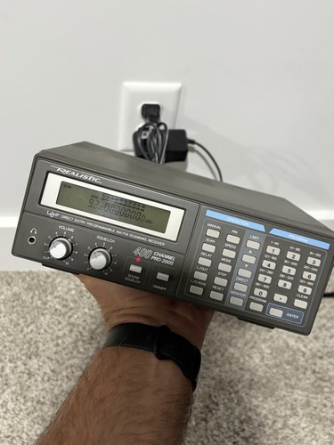 REALISTIC 20-145 PRO-2005 SCANNING RECEIVER 400 CHANNEL NO ANTENNA RADIO SET