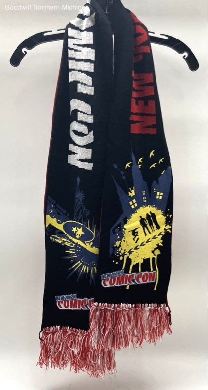 New York Comic Con NYCC Official Knit Fringe Scarf NYC Skyline Graphics Black
