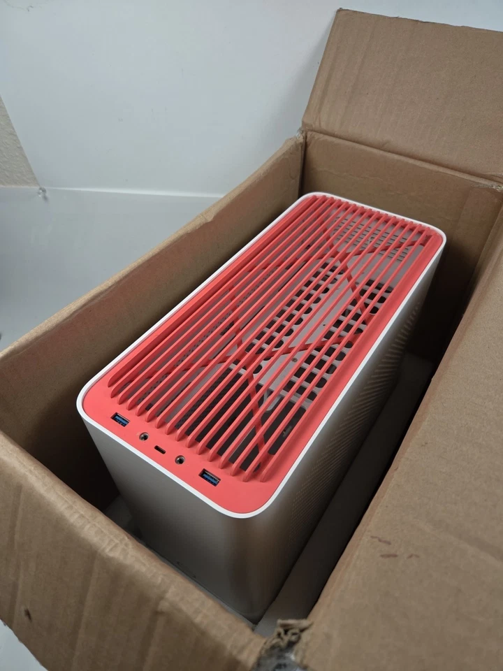 IQUNIX ZX-1 AIO Compatible ITX SFF PC Case W/ All Original Hardware Coral - Image 4 of 4