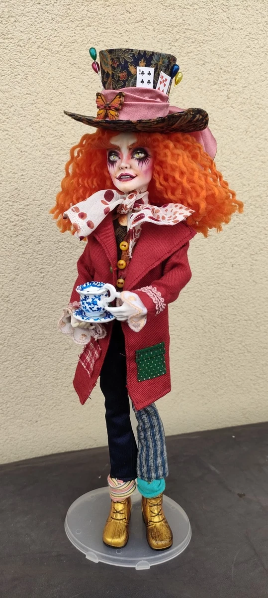 Muñeca de artista ÚNICA monster high hecha a mano estilo sombrerero loco