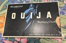 VINTAGE 1960's Parker Brothers William Fuld Ouija Board with Original box