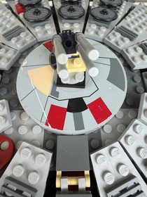 Lego Star Wars Millennium Falcon 4504 Incomplete Read