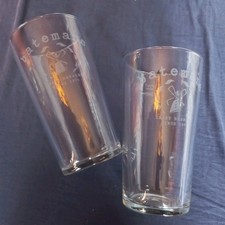 HIGHLY COLLECTABLE PAIR OF 'BATEMANS OF WAINFLEET' PINT GLASSES...(LINCOLNSHIRE)