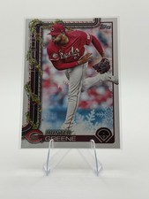2025 Topps Holiday Baseball BASE set #1-200 Complete your Set - You Pick Card