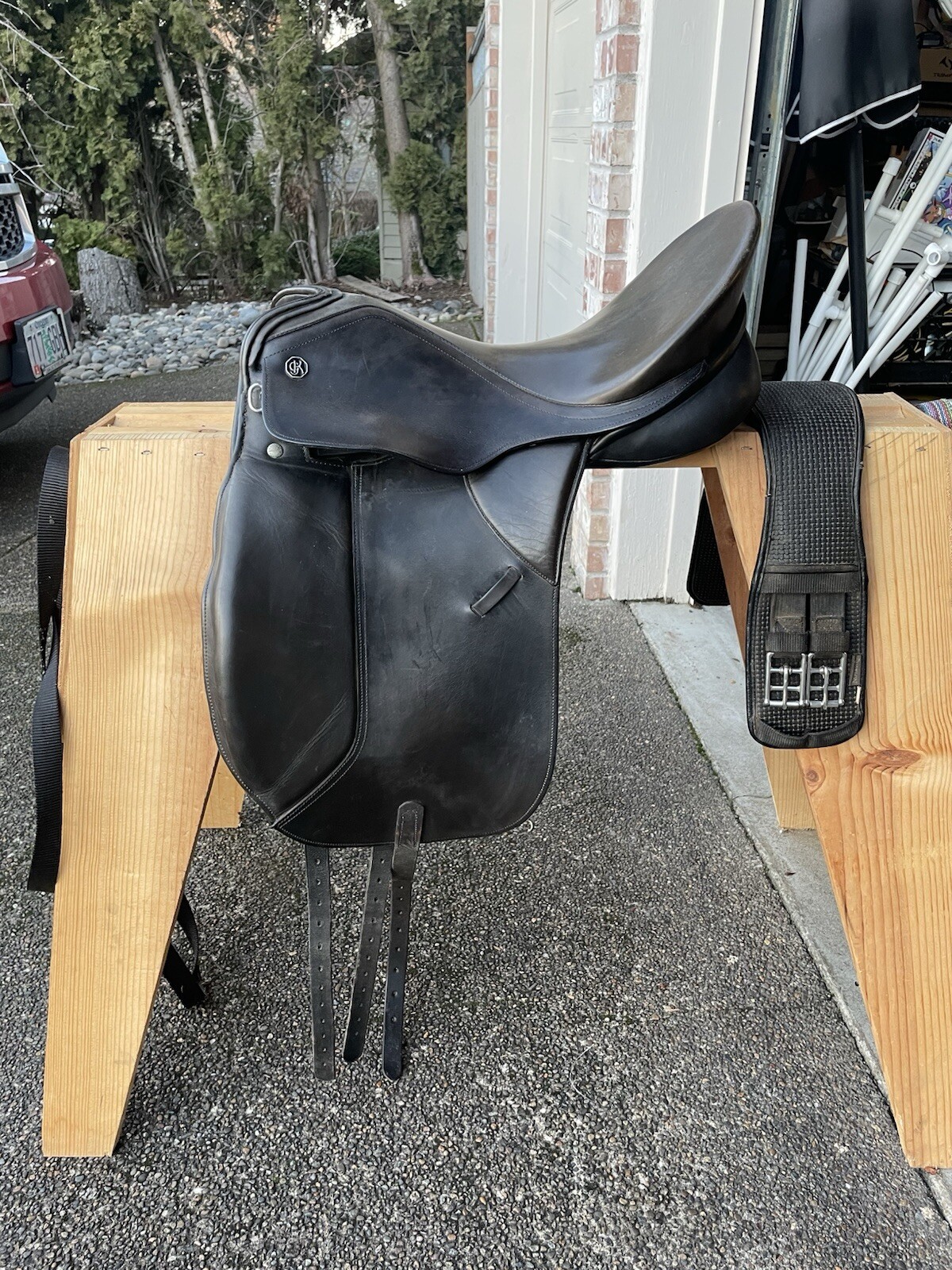 16.5in Kieffer black dressage saddle