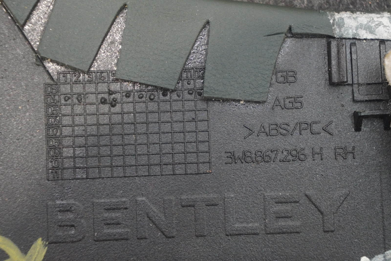 Bentley Continental GT 2005 REAR+RIGHT+UPPER Pillar trim P/N 3W8867295