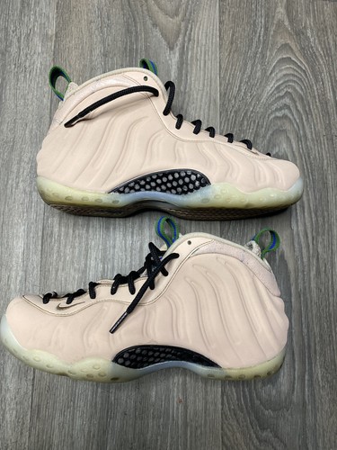 particle beige foamposites
