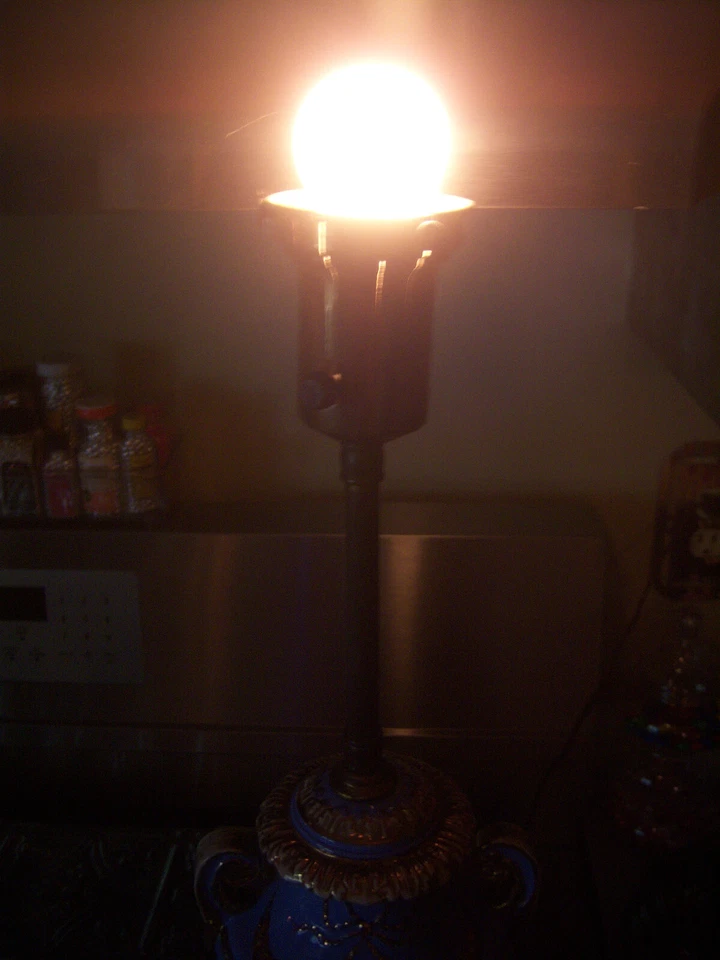 VTG ANTIQUE HAND PAINTED PORCELAIN ORIENTAL ASIAN TURQUOISE GOLD 2 LAMP SET - Image 3 of 4