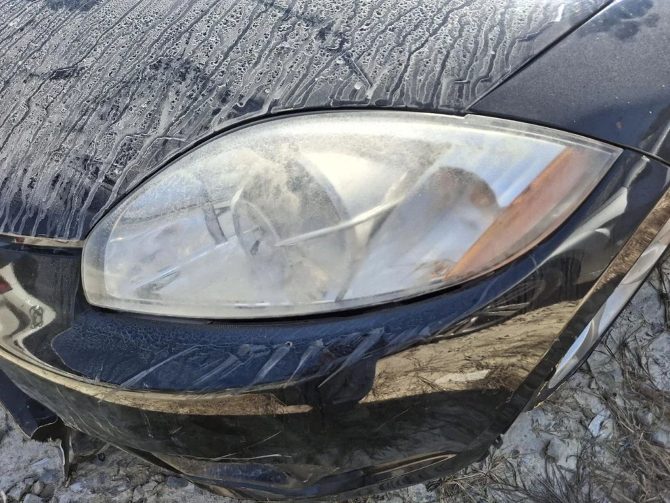 2009 Mitsubishi Eclipse Fuse Box Engine Compartment Used OEM 3706246 - Image 4 of 4