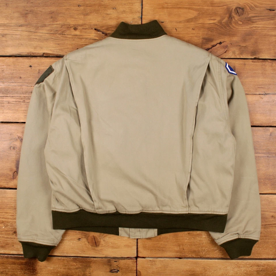 Chaqueta Militar Vintage Banner XL Bombardero Hart's War Película Beige Foto 2 de 4