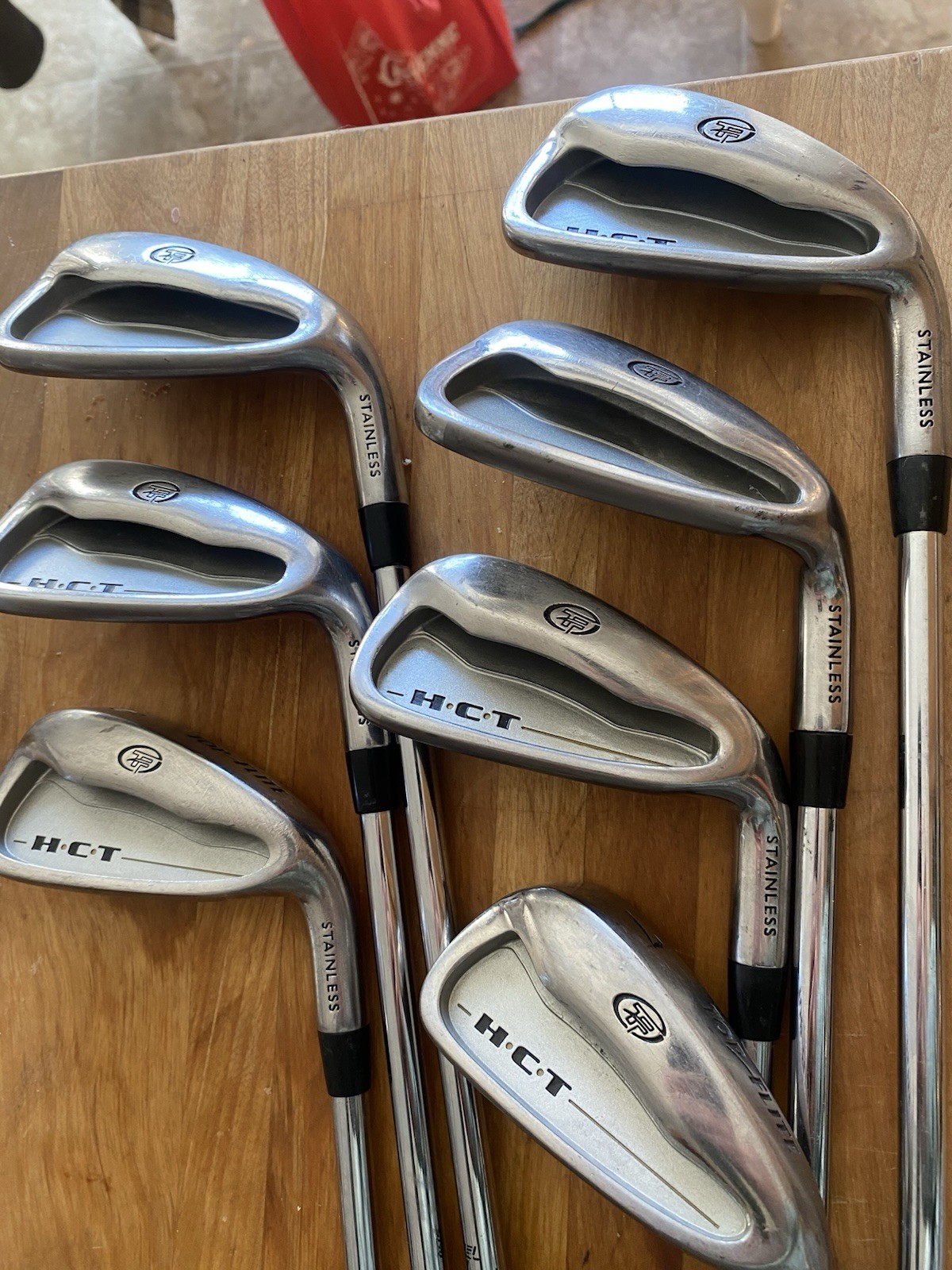 TOP FLITE H-C-T IRONS SET 5,6,7,8,9,PW,SW.  Right hand.