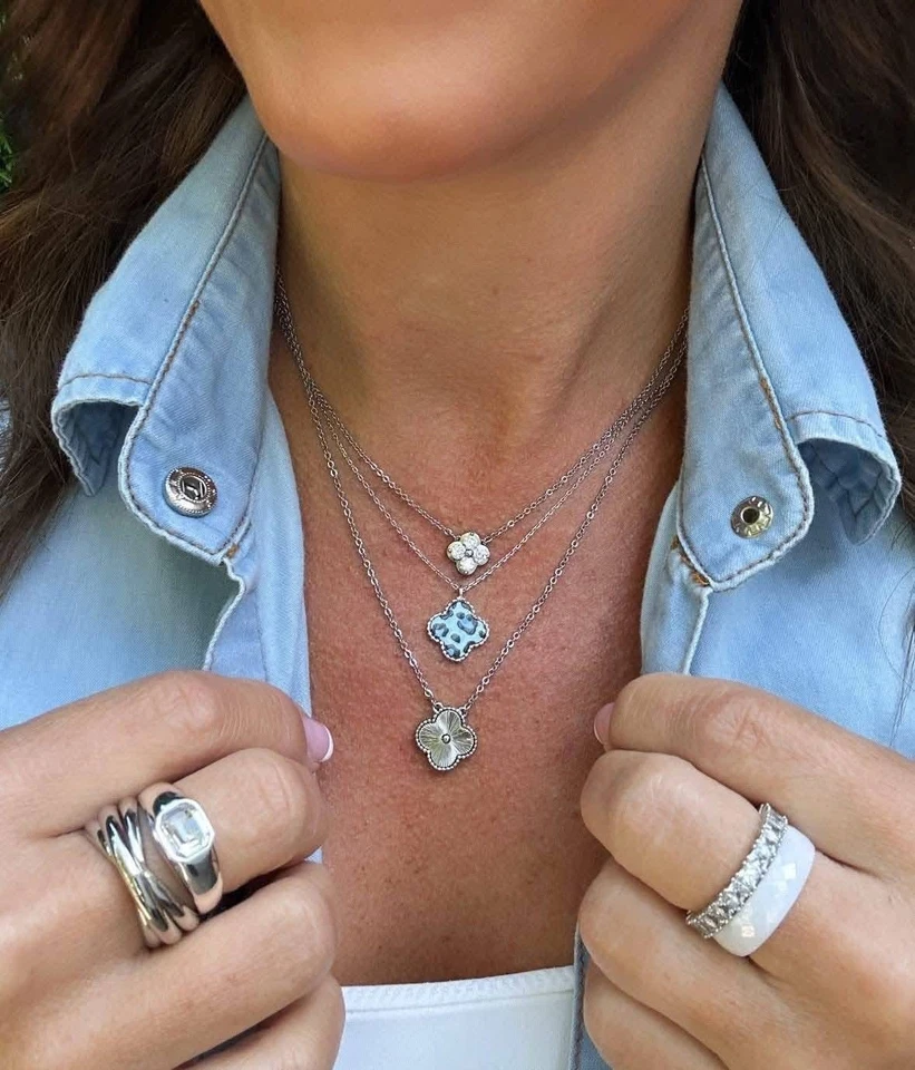 Collar y pendientes Park Lane Lana leopardo azul enchapados en plata edición limitada cuadrilátero  Foto 3 de 4