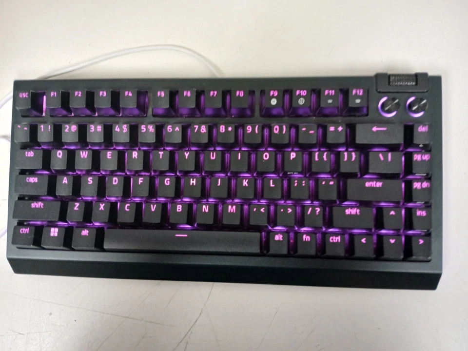 Razer Blackwidow V4 75% Black keyboard With orange Switches (RZ03-0500) - Image 2 of 4