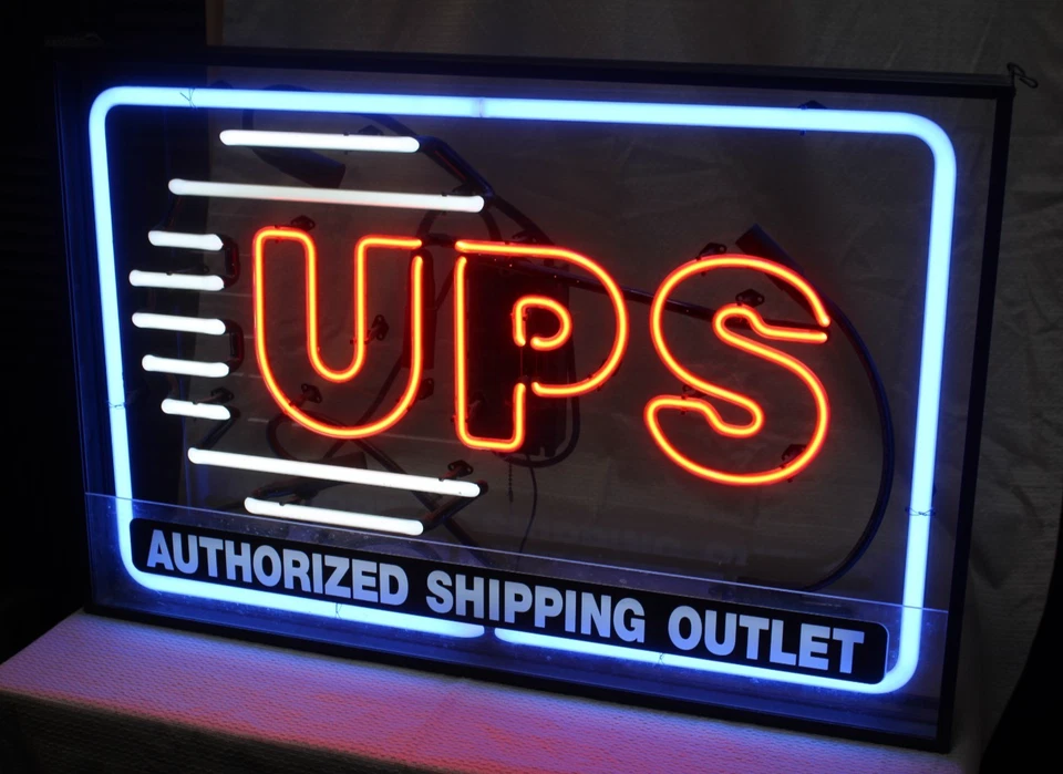 Letrero de neón de salida de envío autorizado UPS - 30"x20"x5" - Interruptor de cadena de tracción Foto 2 de 4