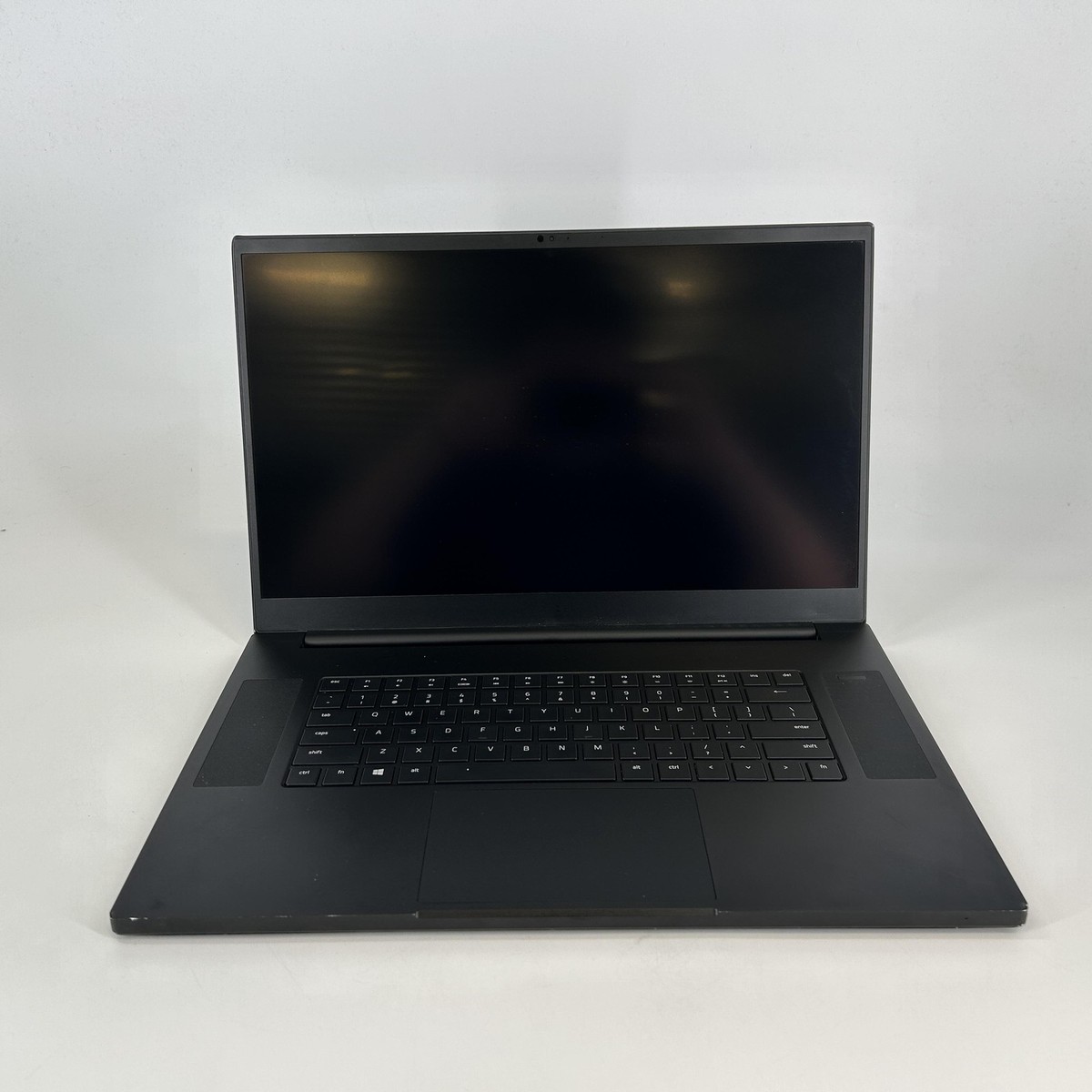 自作パソコンRazer i7-9700K 16GB 512+4TB 2070 Razer Blade Pro 17 240Hz 2.6GHz i7-9750H 16GB 512GB SSD RTX