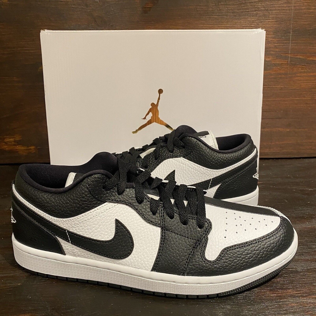 シューズ(男性用) NIKE Air Jordan1 low\